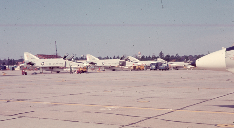 04ShawAFB19654415RTRS